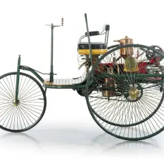 Pierwszy samochód, który zapoczątkował erę motoryzacji. Karl Benz wynalazł samochód, który widzisz.