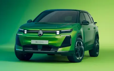 Nowy, zielony Citroën C5 Aircross w teście. Nowoczesny design i charakterystyczne światła LED.