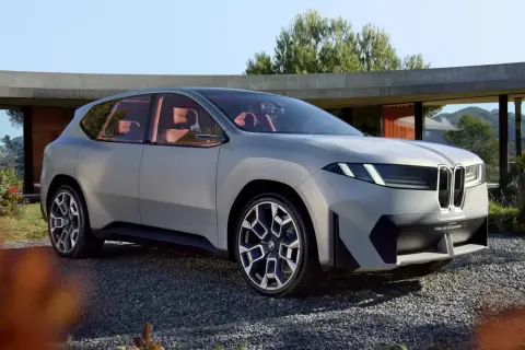 Nowoczesne modele samochodów elektrycznych, jak ten koncept BMW Neue Klasse X, zachwycają designem i technologią.
