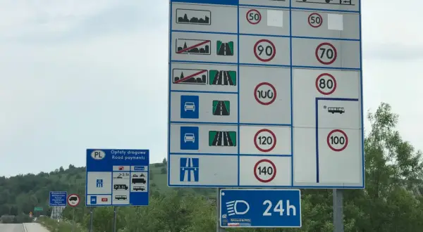 Znaki drogowe w Polsce informują, o ile można przekroczyć prędkość w zależności od typu pojazdu i drogi.