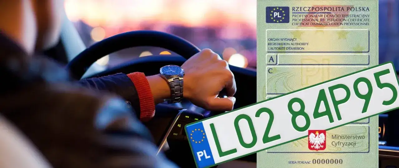 Ręce na kierownicy, zegarek na nadgarstku i polskie tablice rejestracyjne leasingowe.