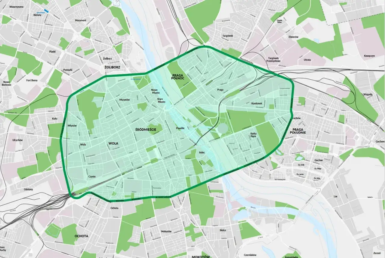 Mapa Warszawy z zaznaczoną zieloną obwódką. To strefa czystego transportu Warszawa od kiedy? Od 1 lipca 2024 r.