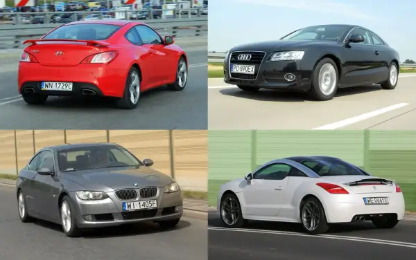Czerwony Hyundai Genesis, czarne Audi A5, szare BMW Serii 3 i biały Peugeot RCZ – cztery sportowe auta marki w ruchu drogowym.